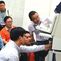 hands_on_operator_edu_200